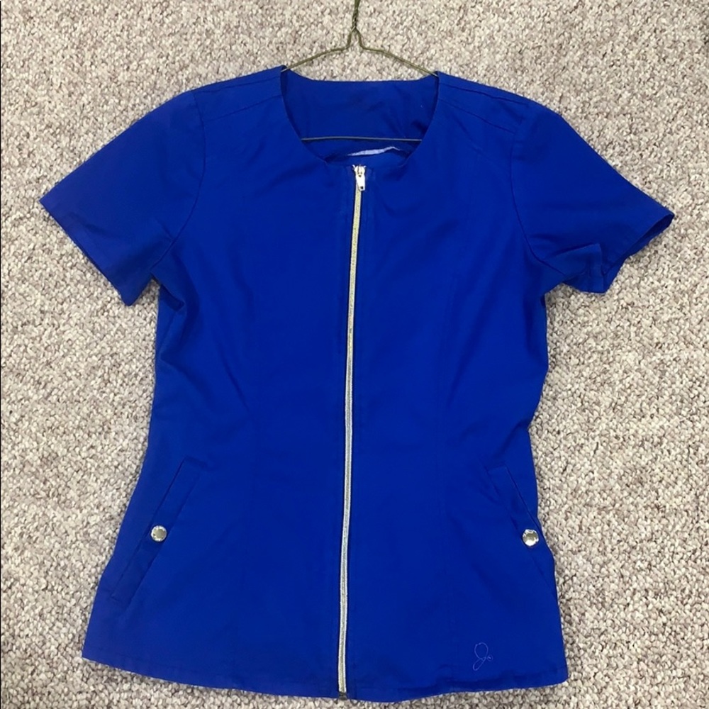 Jaanuu scrub top